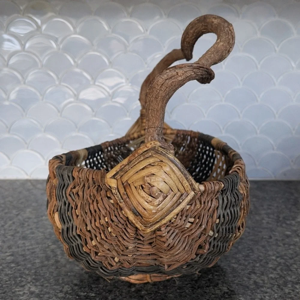 Vintage X LARGE Primitive Woven Melon Gathering Basket God’s Eye W Branch Handle